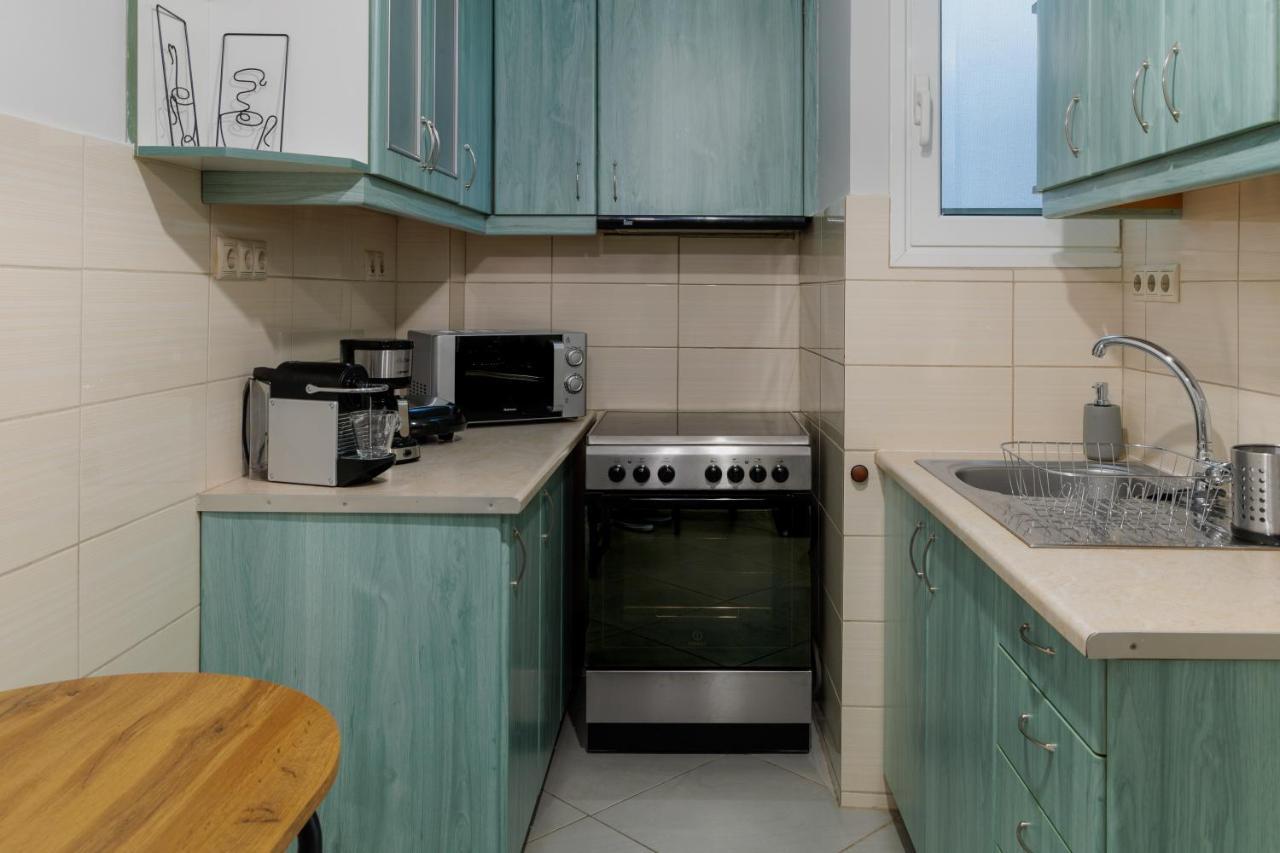 Sunny & Modern Apt For 3 Persons Атина Екстериор снимка