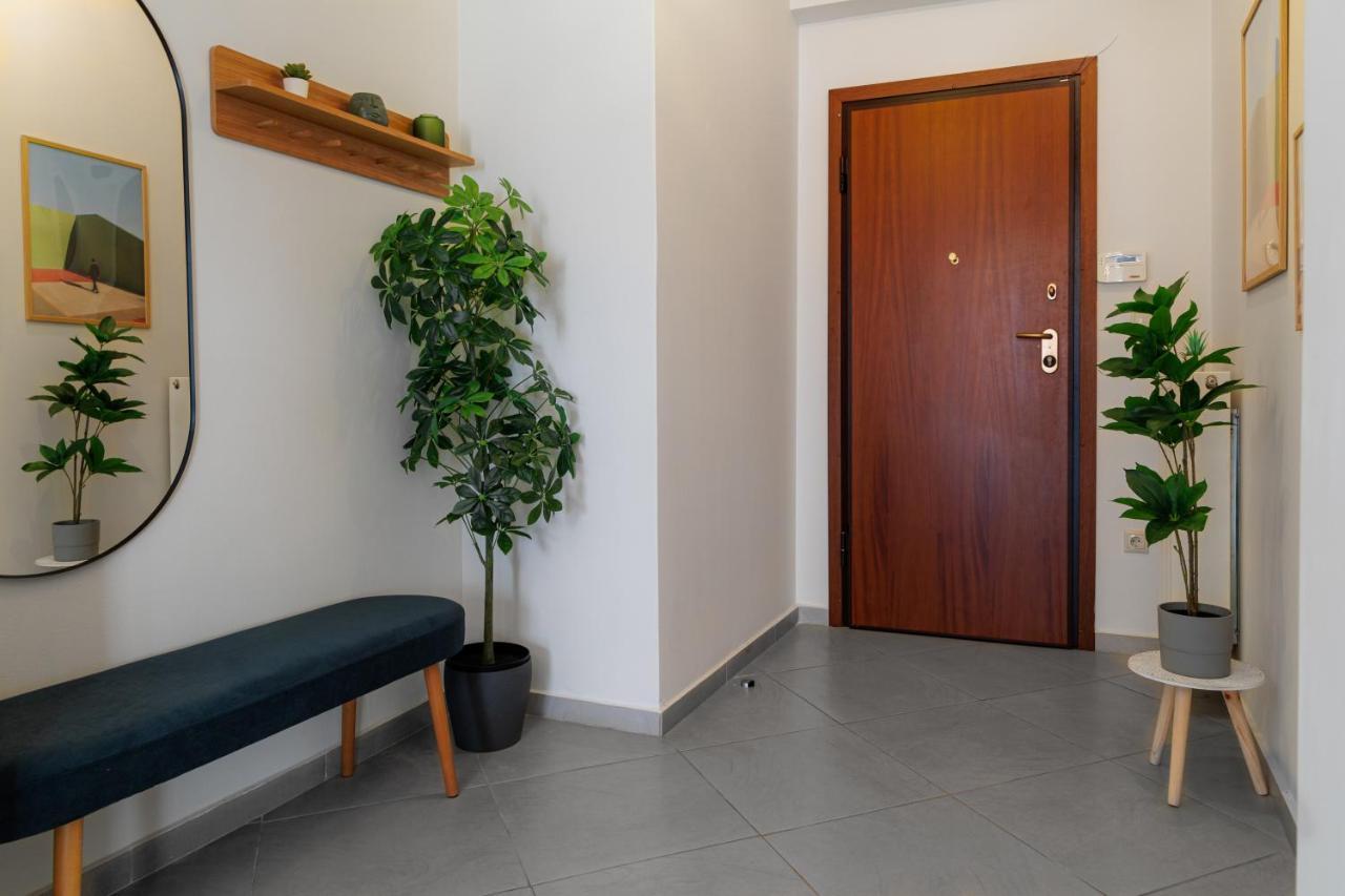 Sunny & Modern Apt For 3 Persons Атина Екстериор снимка